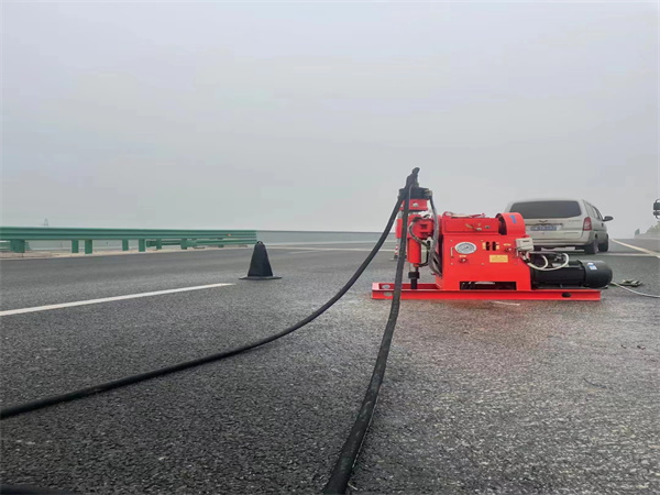 辛集马路路基路面开裂下沉注浆加固灌浆