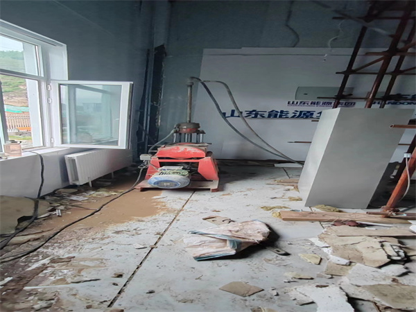 辛集地基基础下沉墙体裂缝加固注浆顶升施工